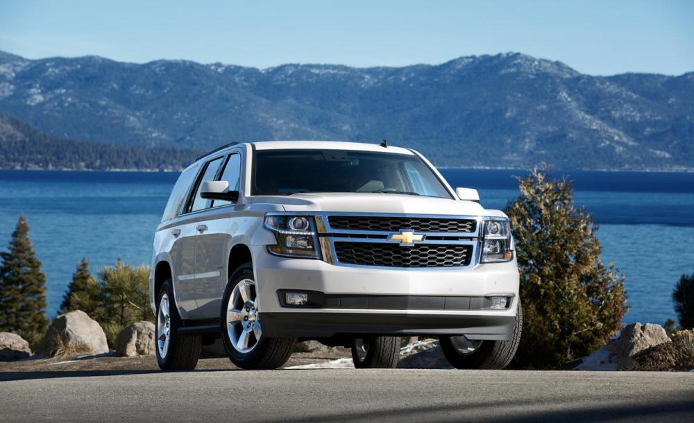 2015_chevrolet_tahoe_lt_white_pictures